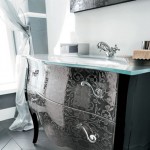 Elegant and luxury bathroom vanity set from Rab Arredobagno