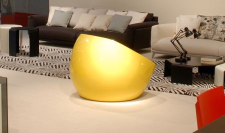 modern-chair-from-arflex-ball1