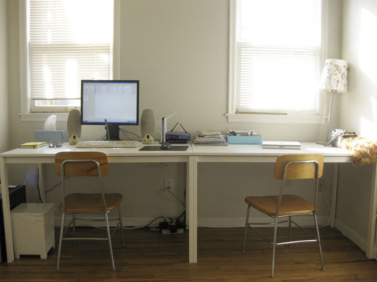 02doubledesk8-26-09_rect540