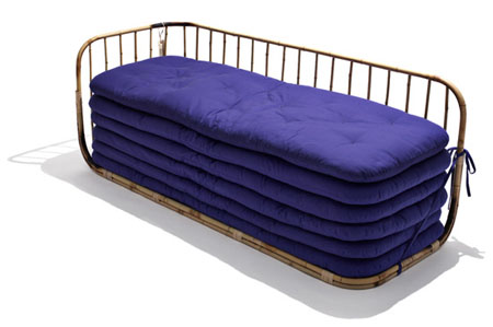 we-are-family-sofa2