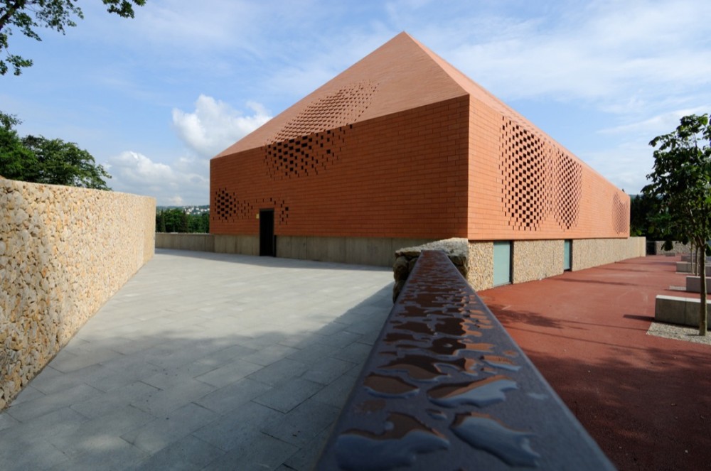 Pope John Paul II Hall by Randić & Turato Pope John Paul II Hall by Randić & Turato