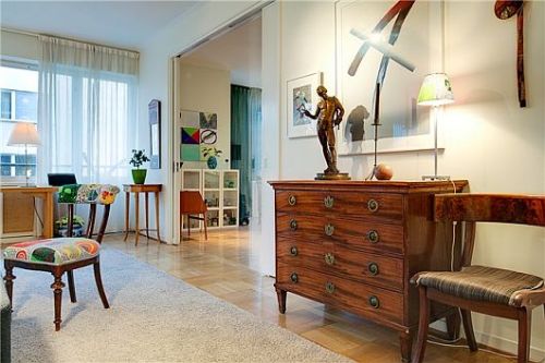 Colorful Swedish Apartment for the Art Lover3
