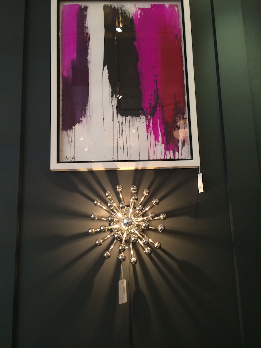 Jonathan Adlers kleine Anemone-Leuchte ist eine vielseitige Wandleuchte, die sowohl Kunst als auch Licht ist.