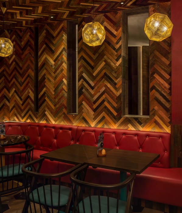 Nando’s Old Street by Moreno Masey Decor