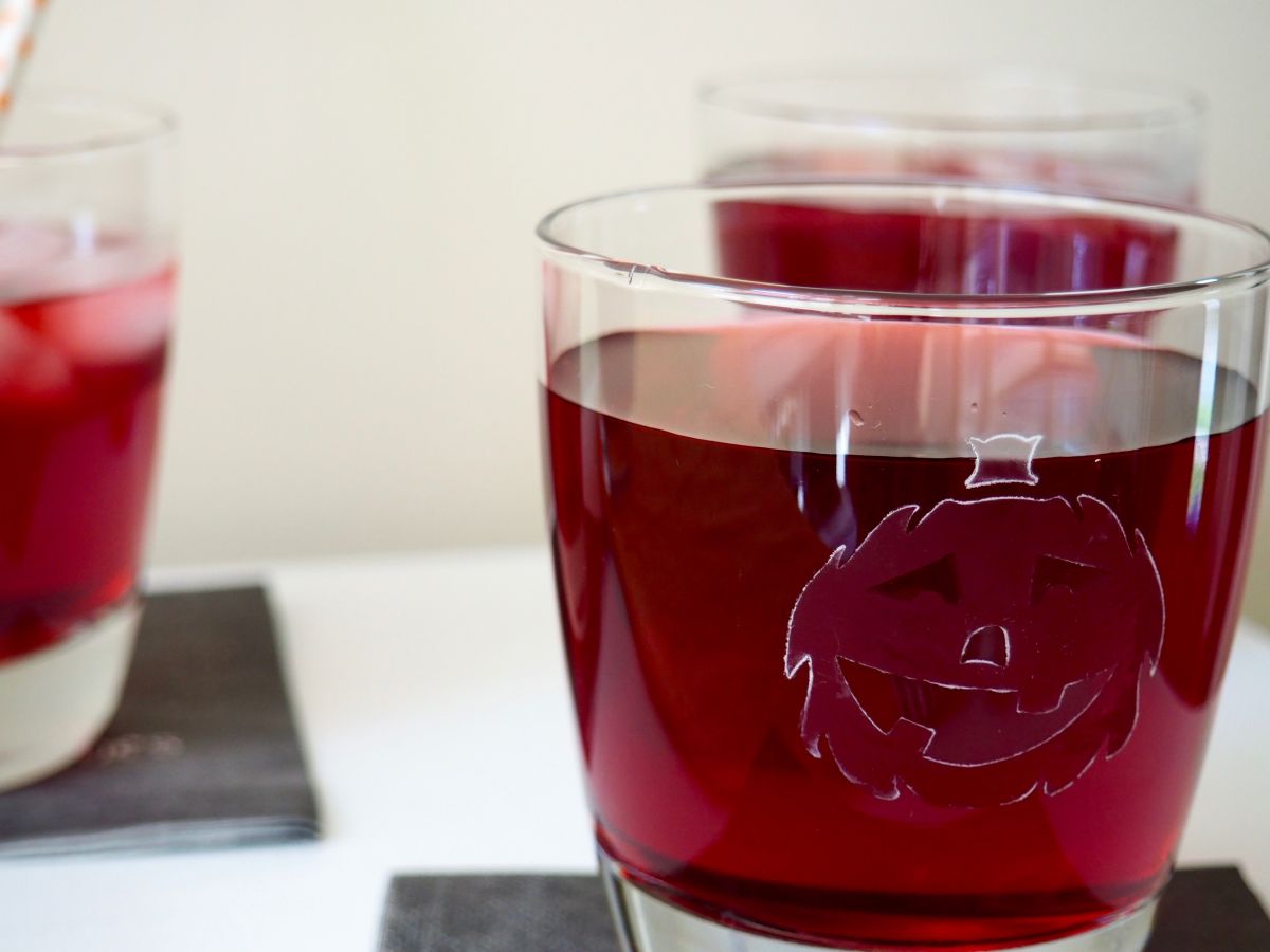 Easy Jack O'Lantern Cocktail Glass DIY for Halloween