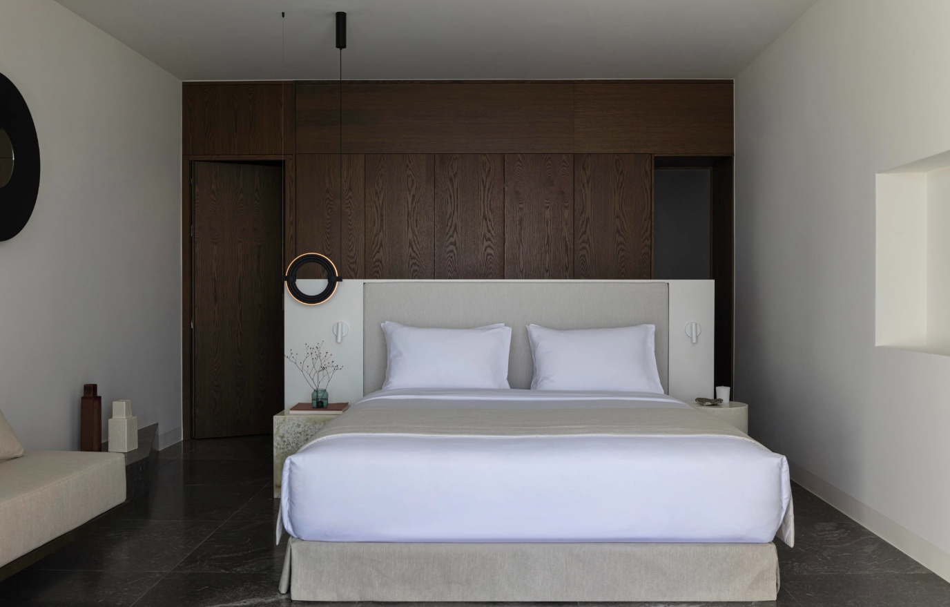 Canaves Hotel Oia – Kapsimalis Architects bedroom wood accents