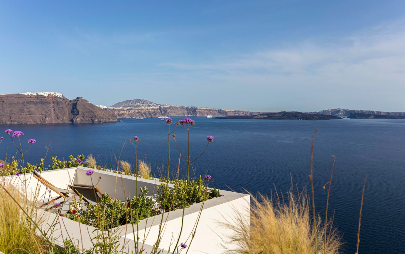 Canaves Hotel Oia – Kapsimalis Architects pool view