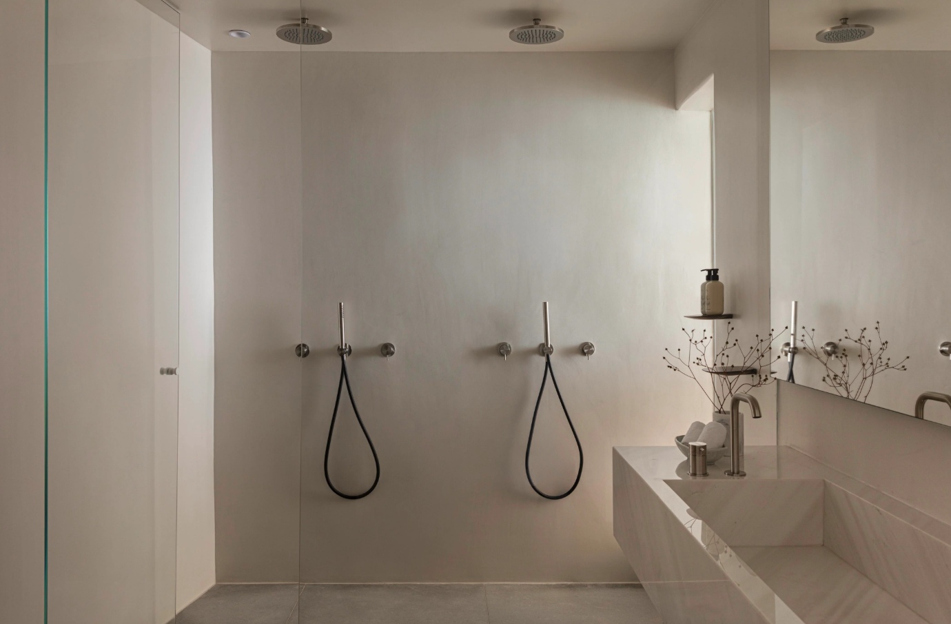 Canaves Hotel Oia – Kapsimalis Architects pool view